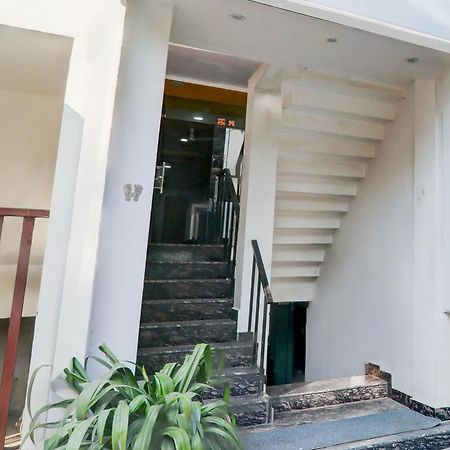 Super Hotel O Insaf Nagar Munshipuliya Formerly Vibrant Chinhat Экстерьер фото