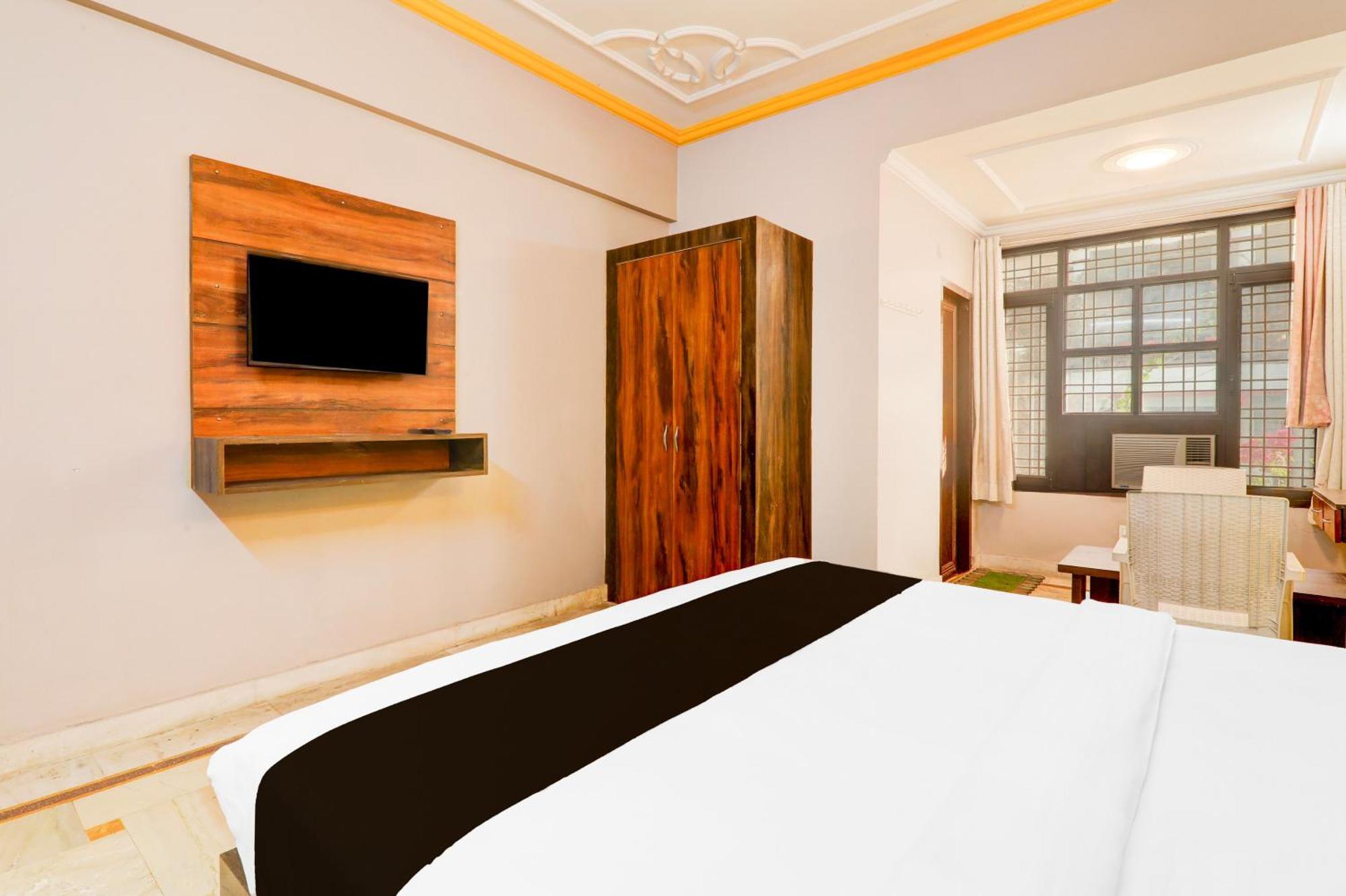 Super Hotel O Insaf Nagar Munshipuliya Formerly Vibrant Chinhat Экстерьер фото