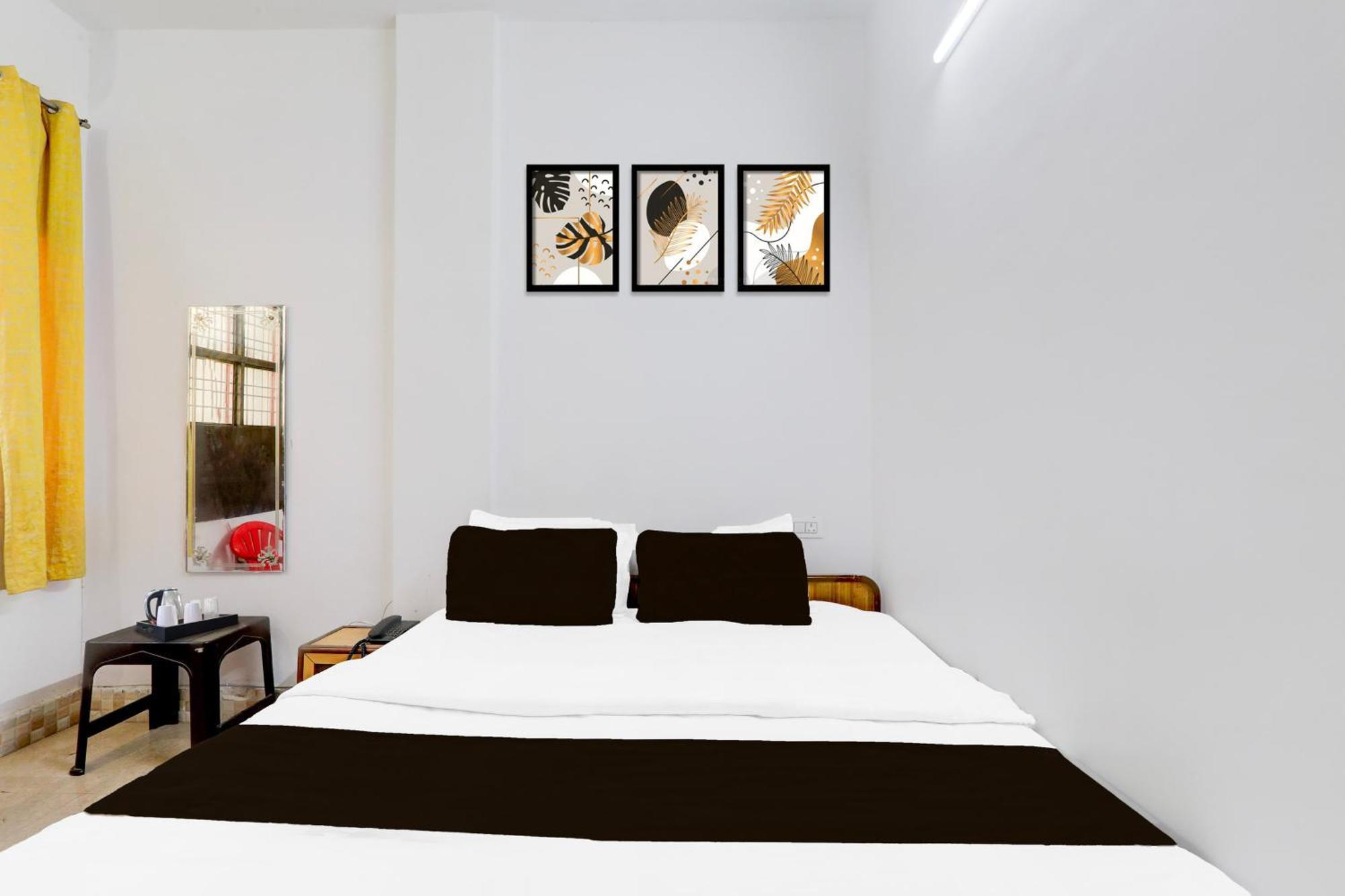 Super Hotel O Insaf Nagar Munshipuliya Formerly Vibrant Chinhat Экстерьер фото