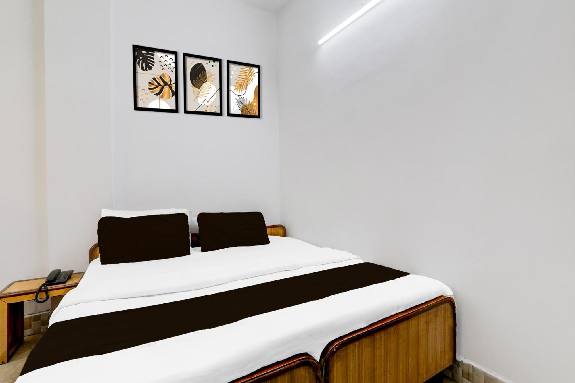 Super Hotel O Insaf Nagar Munshipuliya Formerly Vibrant Chinhat Экстерьер фото